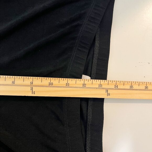 Chico's Travelers Black Wrinkle Resistant Pull On Pants Cropped Size 2, US 12/14 - Picture 6 of 6